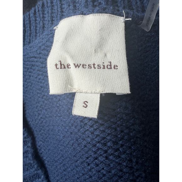 The Westside Tori V-Neck Cable Knit Cotton Sweater in Blue - Picture 5 of 7